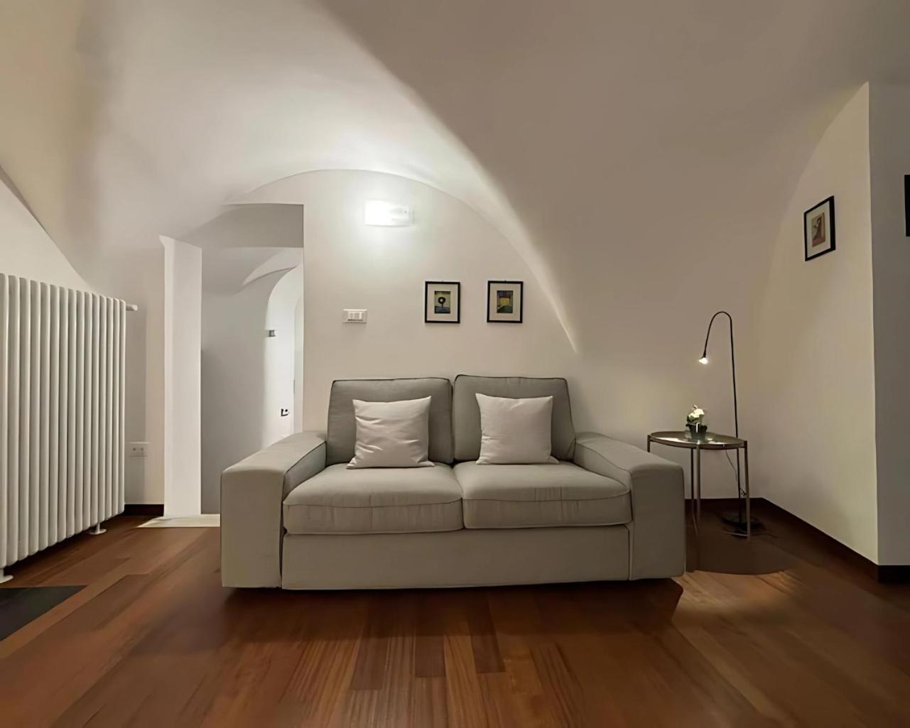 Apartment Palazzo Lomellini Historic Retreat By M3trocubo Genua