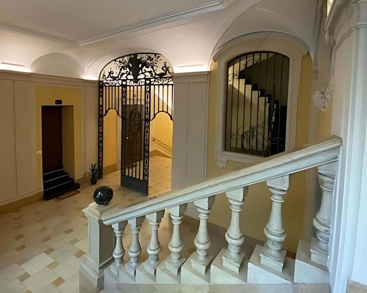 Palazzo Lomellini Historic Retreat By M3trocubo Genua