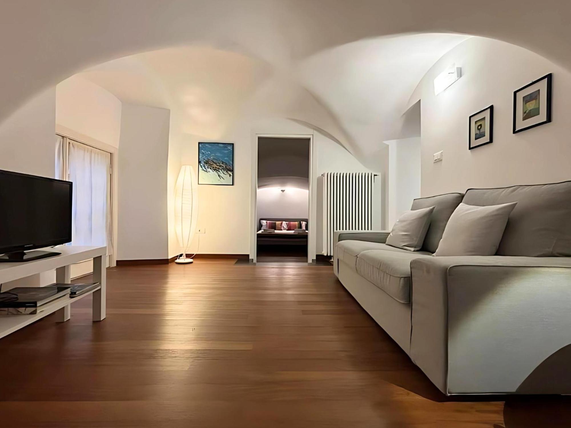 Apartment Palazzo Lomellini Historic Retreat By M3trocubo Genua